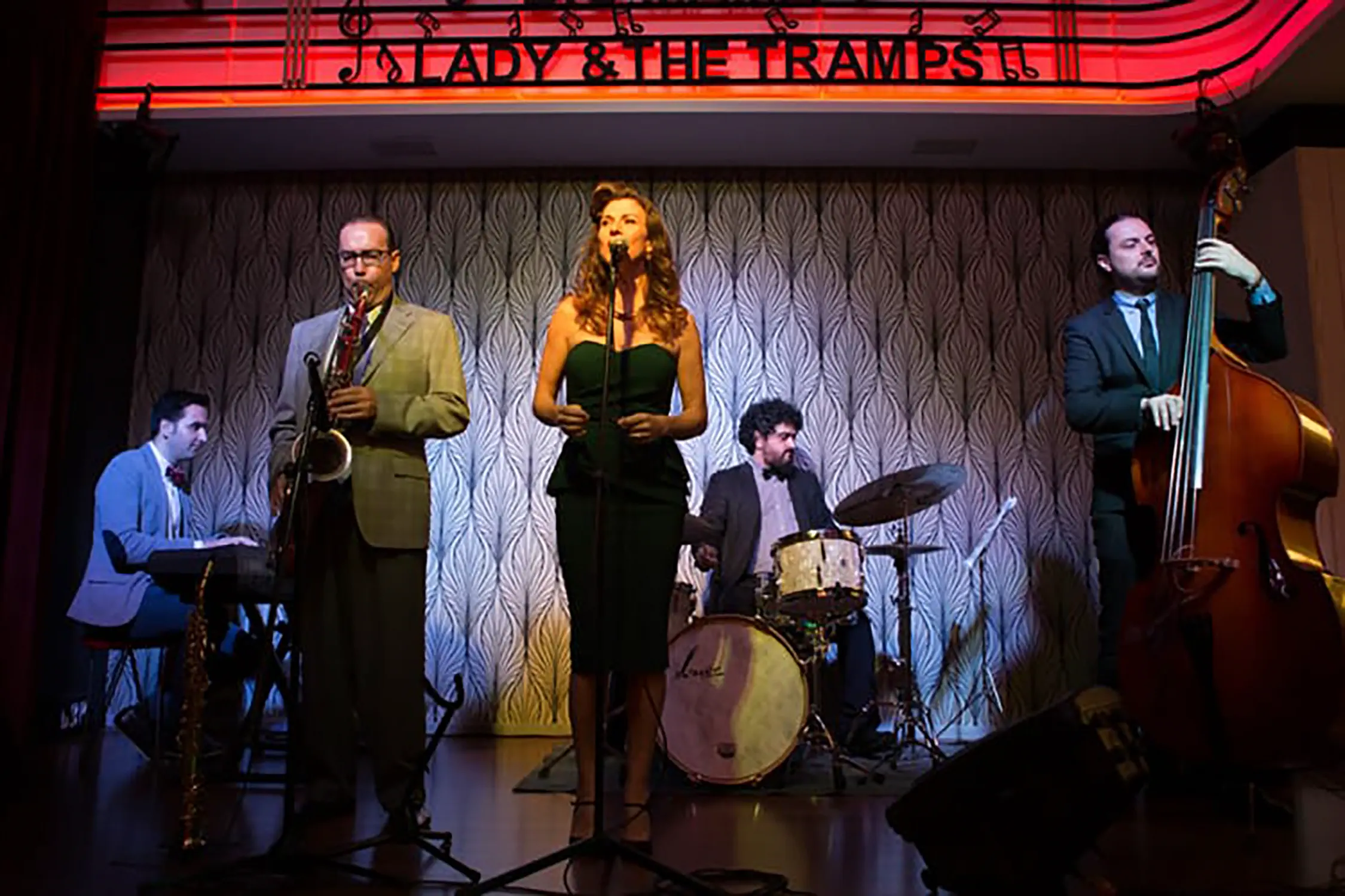 LADY & THE TRAMPS